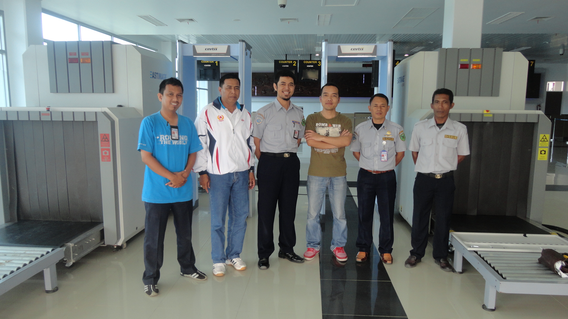 Mesin X-ray di bandara Indonesia 2